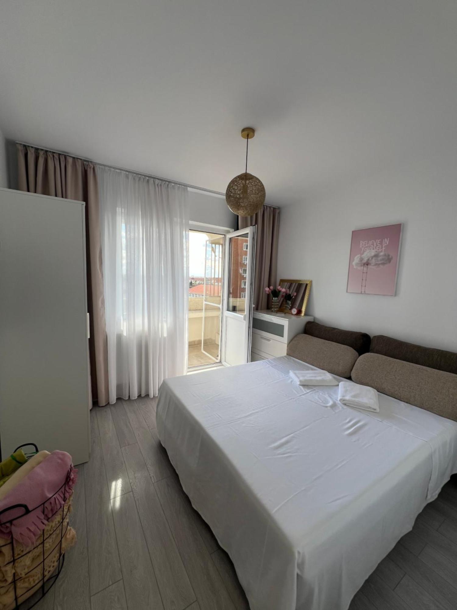 Oxana Apartments - 3 Camere - Temesvár Kültér fotó