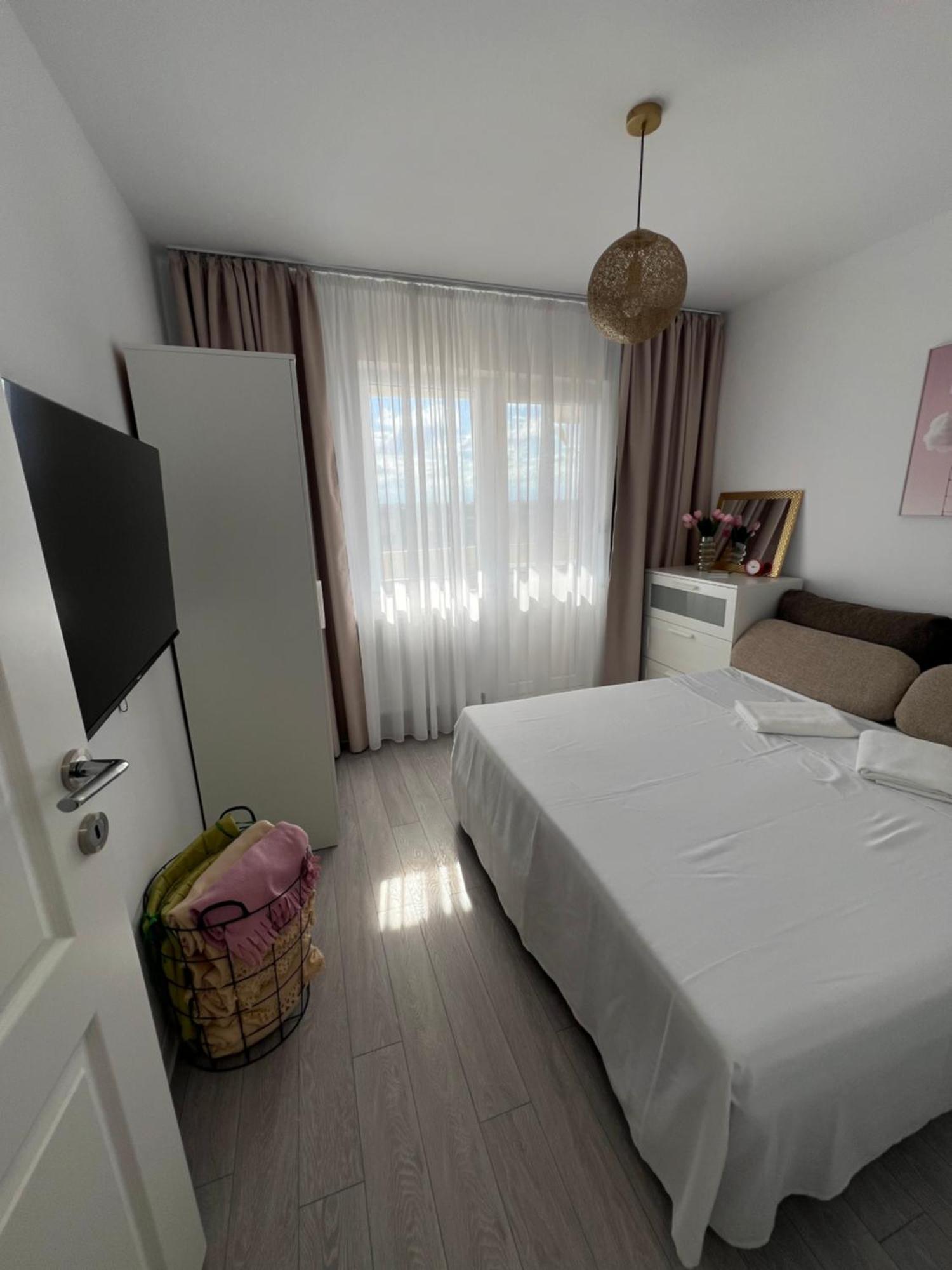 Oxana Apartments - 3 Camere - Temesvár Kültér fotó